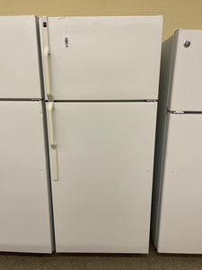 Hotpoint Refrigerator - 3874