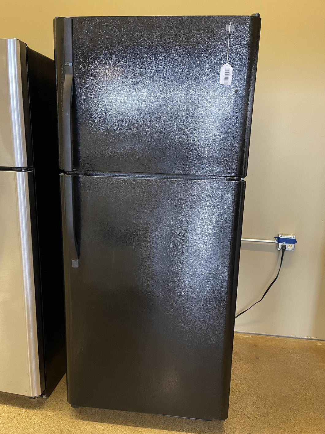 Kenmore Black Refrigerator - 0079