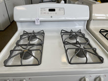 Load image into Gallery viewer, GE Gas Stove - 8219
