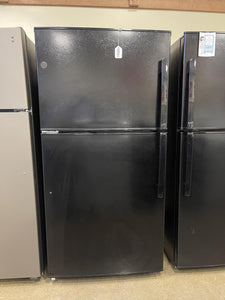 GE Black Refrigerator - 4499