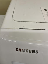 Load image into Gallery viewer, Samsung Washer - w/Pedestal - 5613
