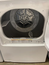 Load image into Gallery viewer, GE Washer and Electric Dryer Set - 8039 - 7889
