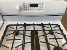 Load image into Gallery viewer, Kenmore Gas Stove - 7764
