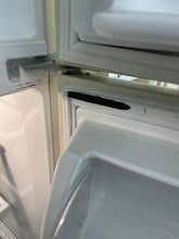 Load image into Gallery viewer, Whirlpool Refrigerator - 7128
