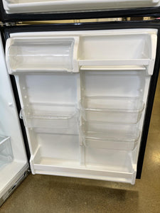 Whirlpool Black Refrigerator - 8581
