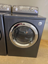 Load image into Gallery viewer, LG Front Load Washer and Gas Dryer Set - 8406 - 9101
