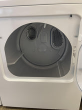 Load image into Gallery viewer, Amana Washer and Electric Dryer Set - 9074 - 3233
