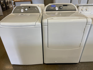 Whirlpool Washer and Gas Dryer Set - 8413-3277