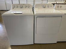Load image into Gallery viewer, GE Washer and Electric Dryer Set - 8370 - 0694
