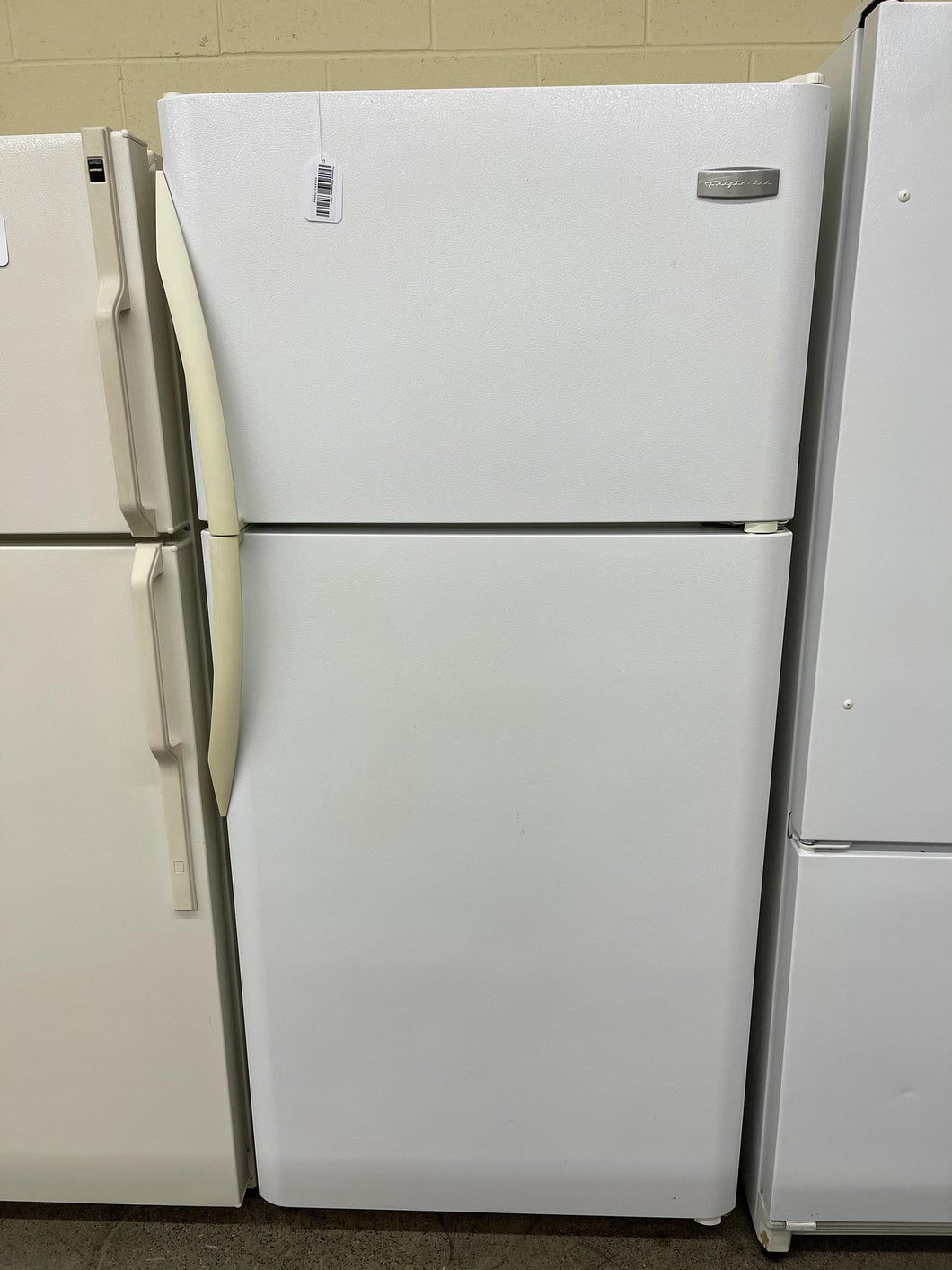 Frigidaire Refrigerator - 0264