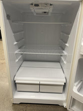 Load image into Gallery viewer, Hotpoint Bisque Refrigerator - 4047
