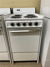 Load image into Gallery viewer, 20 in Tappan Electric Coil Stove - 2890
