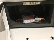 Load image into Gallery viewer, GE White Microwave - 7137
