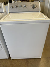 Load image into Gallery viewer, Whirlpool Washer and Gas Dryer Set - 1341- 3252
