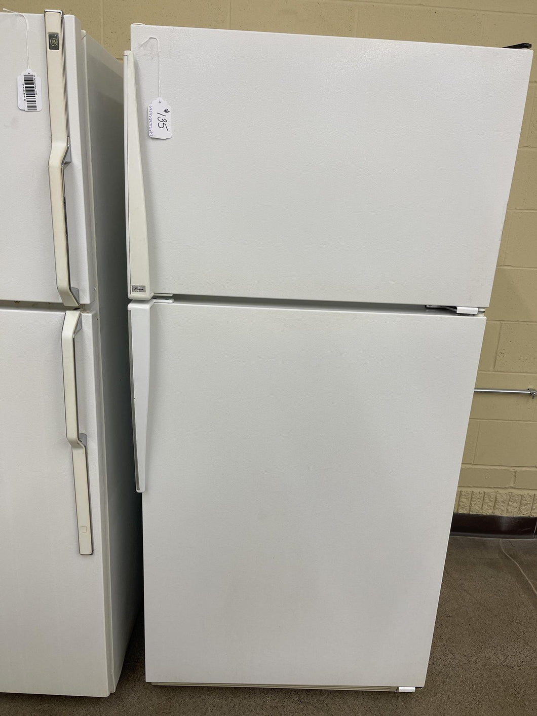 Amana Refrigerator - 8505
