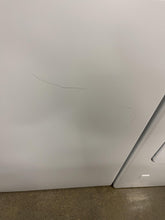 Load image into Gallery viewer, Amana Washer and Gas Dryer Set - 0140 - 1983
