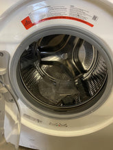 Load image into Gallery viewer, Samsung Front Load Washer and Electric Dryer Stack set - 6876 - 7422
