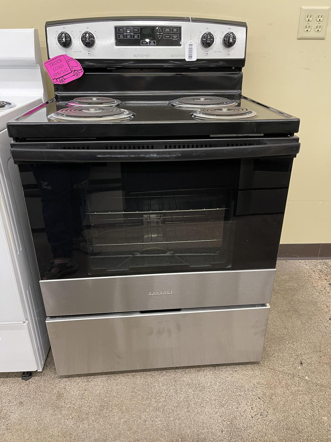 Amana Stainless Coil Top Electric Stove - 0731