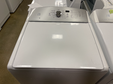 Load image into Gallery viewer, Kenmore Washer and Electric Dryer Set - 3160 - 3159
