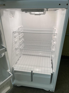 Frigidaire Refrigerator - 4124