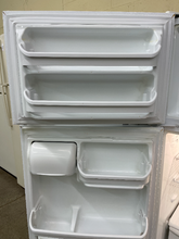 Load image into Gallery viewer, Gibson Refrigerator - 3180
