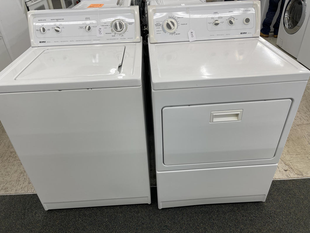 Kenmore Washer and Gas Dryer Set - 4381-7084