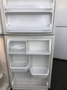 Kenmore Refrigerator - 1600