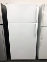 Load image into Gallery viewer, Small Brand Refrigerator - 1137
