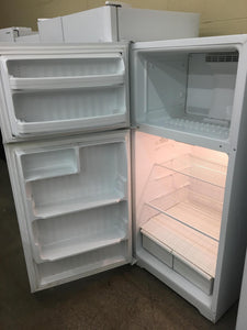 GE Refrigerator - 1216