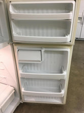 Load image into Gallery viewer, Hotpoint Refrigerator - 4764
