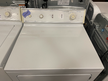 Load image into Gallery viewer, Maytag Washer and Gas Dryer - 3324 - 3095
