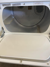 Load image into Gallery viewer, Whirlpool Washer and Gas Dryer Set - 0694 - 7196
