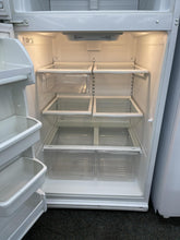 Load image into Gallery viewer, GE Refrigerator - 0560
