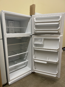 Frigidaire Refrigerator - 3443