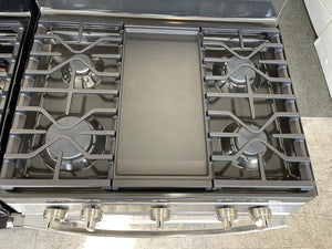 GE Stainless Gas Stove - 7582