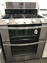 Load image into Gallery viewer, Whirlpool Gas Stove - 4203
