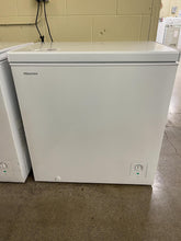 Load image into Gallery viewer, Hisense Chest Freezer - 8857
