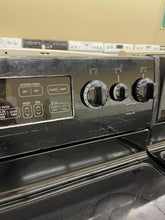 Load image into Gallery viewer, Kenmore Electric Stove - 8840
