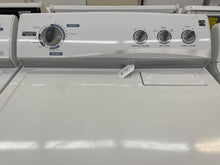 Load image into Gallery viewer, Kenmore Washer and Gas Dryer Set - 7715-2058
