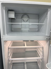Load image into Gallery viewer, Admiral Refrigerator - 9151
