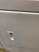 Load image into Gallery viewer, Amana Washer and Gas Dryer 0415 - 9083
