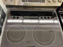 Load image into Gallery viewer, GE Stainless Electric Stove - 1565
