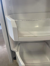Load image into Gallery viewer, GE Stainless French Door Refrigerator - 4253
