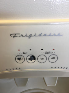 Frigidaire Refrigerator - 0417