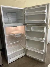 Load image into Gallery viewer, Roper Refrigerator - 5622
