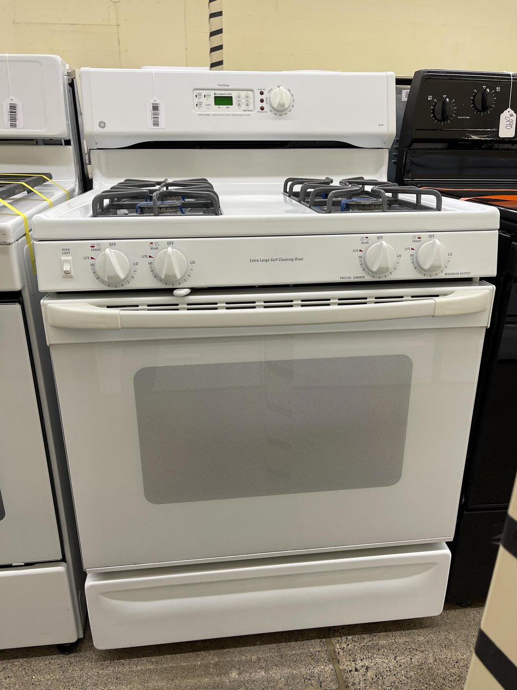 GE Gas Stove - 6014