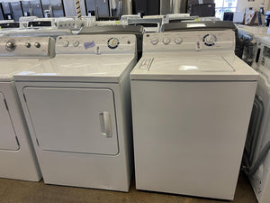 GE Washer and Gas Dryer Set - 8122-7254