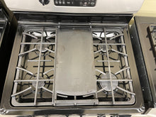 Load image into Gallery viewer, Kenmore Gas Stove - 9587
