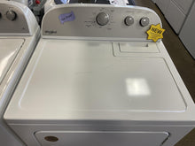 Load image into Gallery viewer, Whirlpool Washer and Gas Dryer Set - 9961 - 2099
