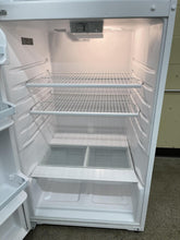 Load image into Gallery viewer, Whirlpool Refrigerator - 3513
